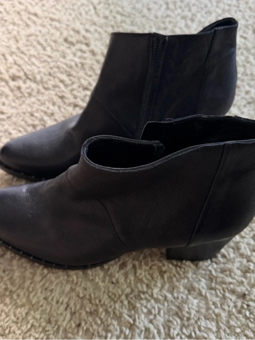 Freda Salvador gently used